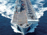  Navios de guerra e embarcações navais 